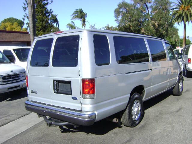 2002 Ford E-Series E-350 SD XL