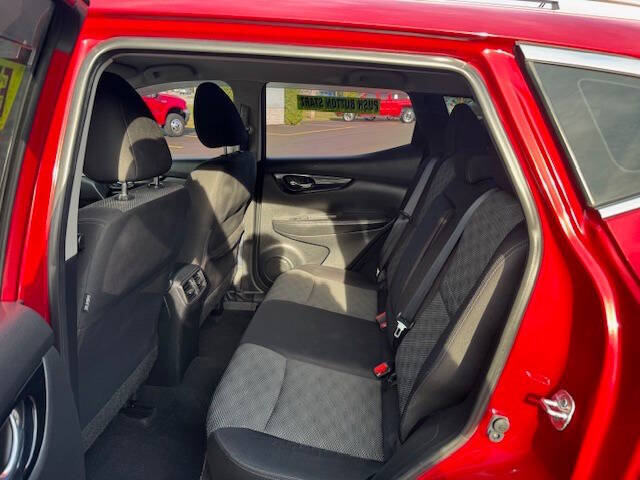 2017 Nissan Rogue Sport SV