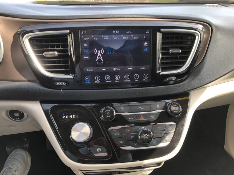 2018 Chrysler Pacifica Touring L Plus