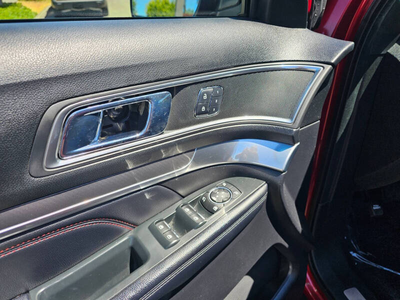2018 Ford Explorer Sport