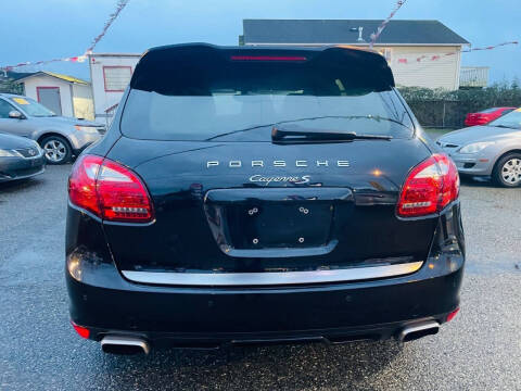 2014 Porsche Cayenne S Hybrid