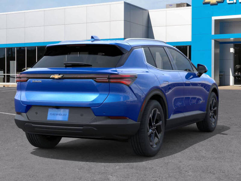 2026 Chevrolet Equinox EV LT 2