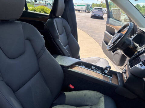 2023 Volvo XC90 B6 Plus Bright Theme 7P