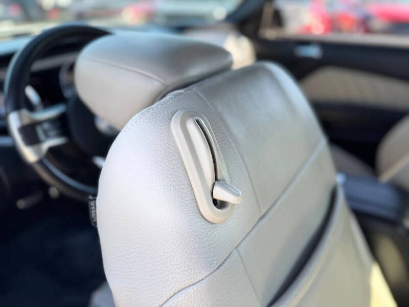 2012 Ford Mustang V6 Premium