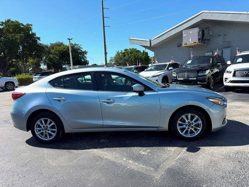 2018 Mazda MAZDA3 Touring