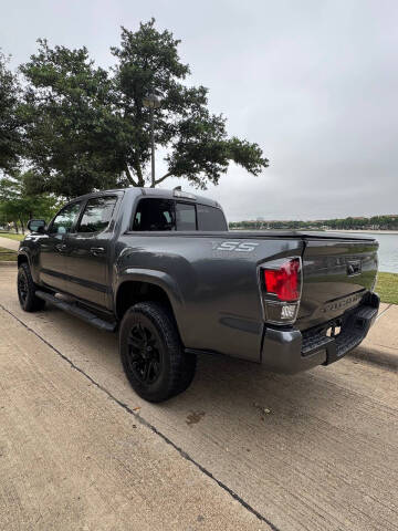 2019 Toyota Tacoma SR