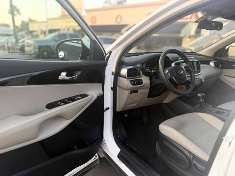 2020 Kia Sorento LX