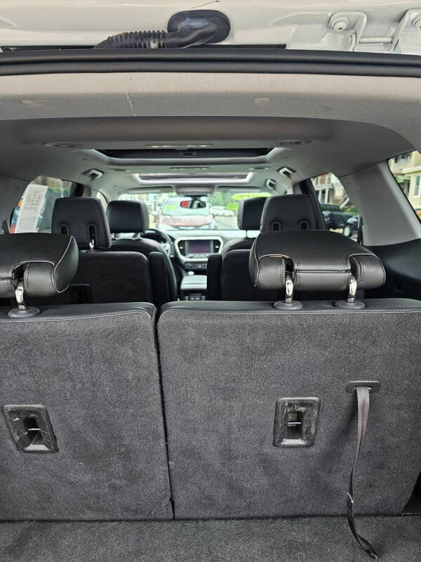2017 GMC Acadia SLT-1