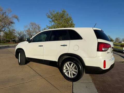 2014 Kia Sorento LX