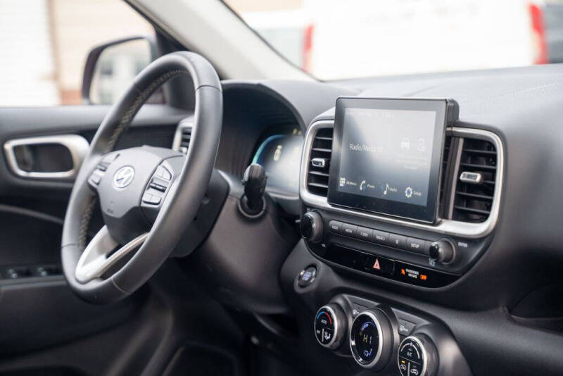 2025 Hyundai Venue SEL
