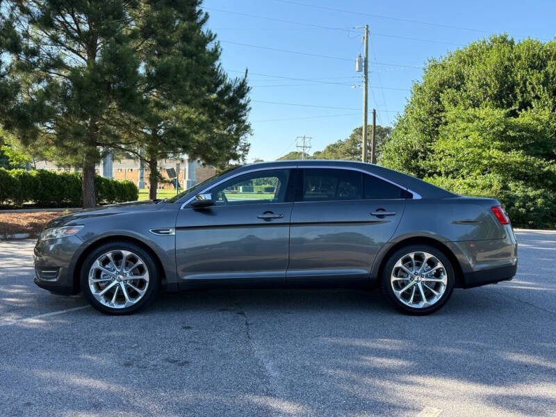 2015 Ford Taurus SEL