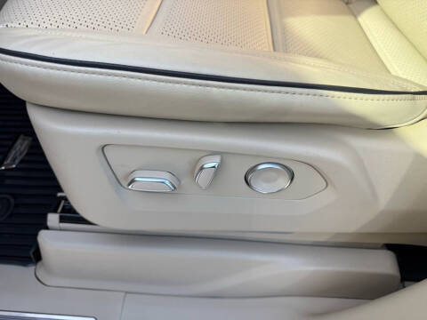 2024 Cadillac Escalade ESV Premium Luxury