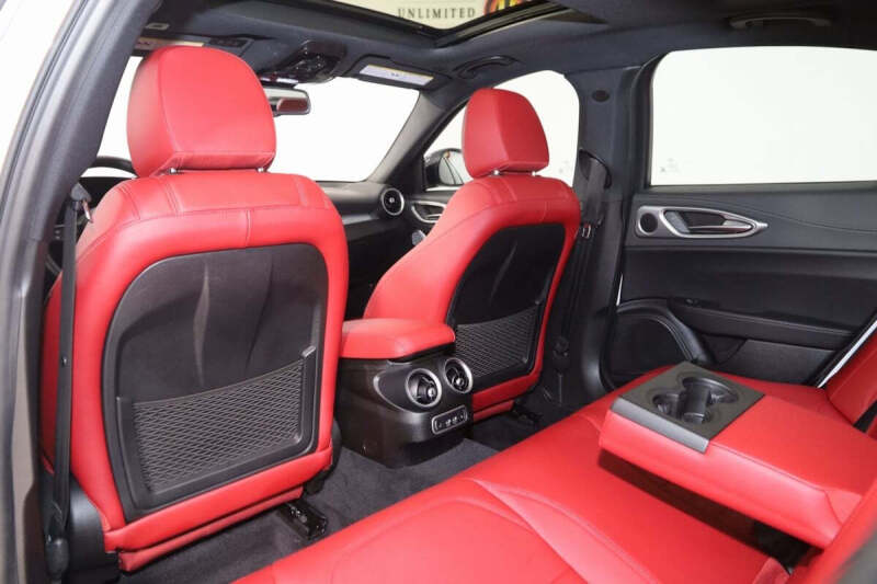 2025 Alfa Romeo Giulia