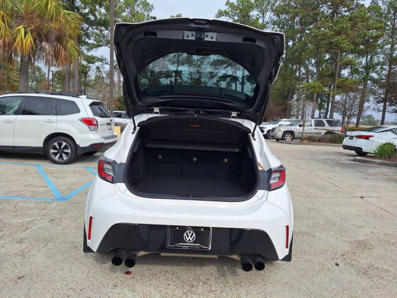 2021 Toyota Corolla Hatchback SE Nightshade Edition