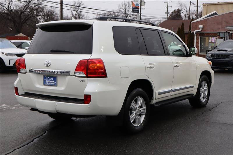 2013 Toyota Land Cruiser