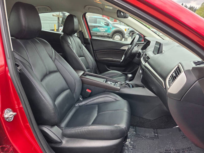 2018 Mazda MAZDA3 Touring