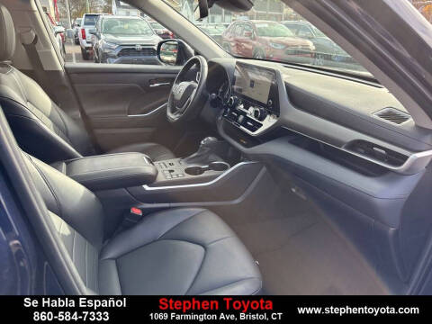 2023 Toyota Highlander L