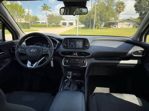 2020 Hyundai Santa Fe SE