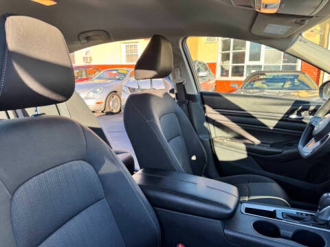 2022 Nissan Altima 2.5 S