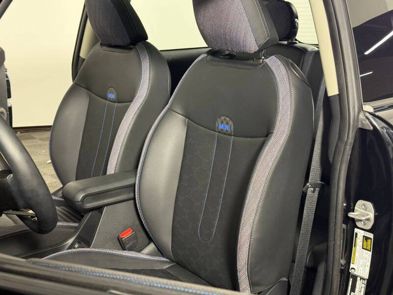 2025 MINI Hardtop 2 Door