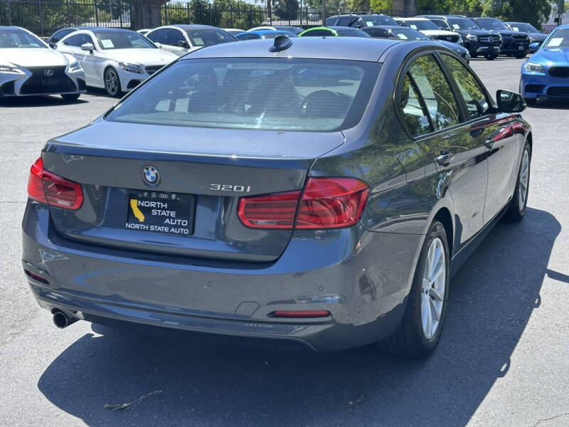 2017 BMW 3 Series 320i