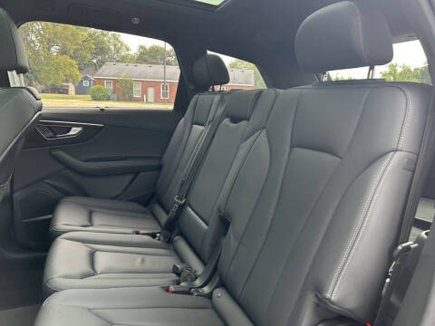 2025 Audi Q7 quattro Premium Plus 55 TFSI