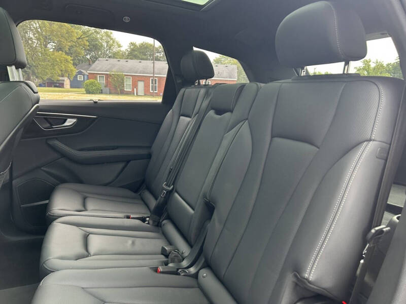 2025 Audi Q7 quattro Premium Plus 55 TFSI
