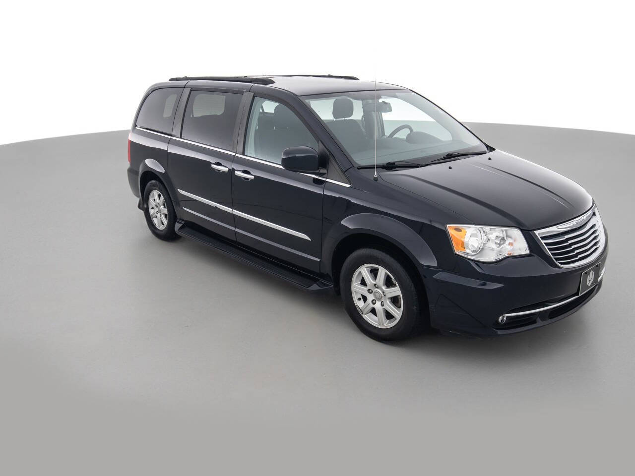 Used Car 2011 Chrysler Town And Country  Touring 4dr Mini Van For Sale Under $10,000 In Coal City, Illinois