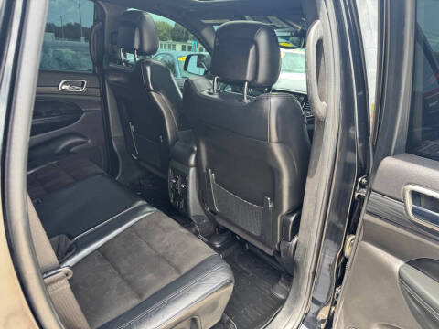 2019 Jeep Grand Cherokee Laredo