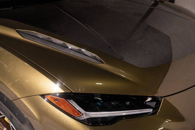 2024 Lamborghini Urus Performante