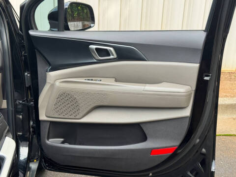 2025 Kia Carnival LXS
