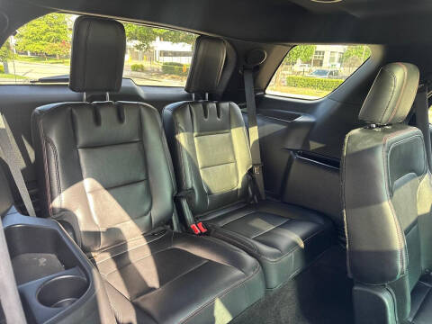 2016 Ford Explorer Sport