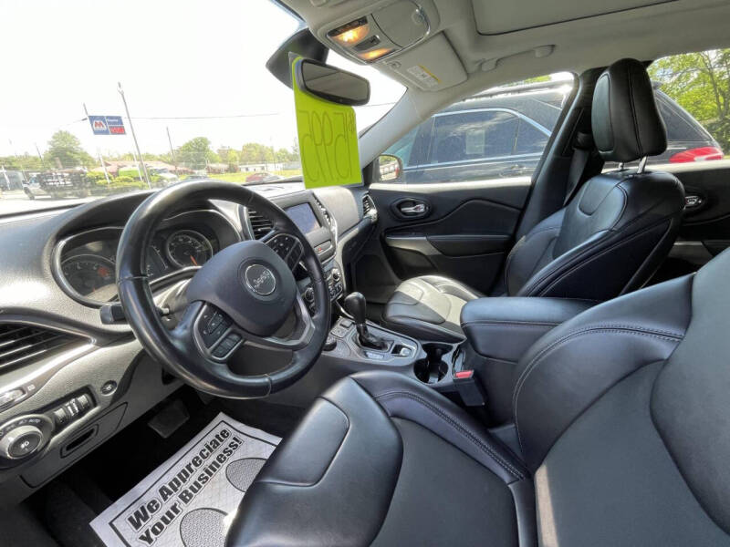 2019 Jeep Cherokee