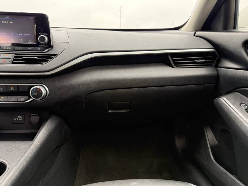 2022 Nissan Altima 2.5 S