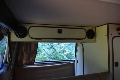 1984 Volkswagen Vanagon Camper