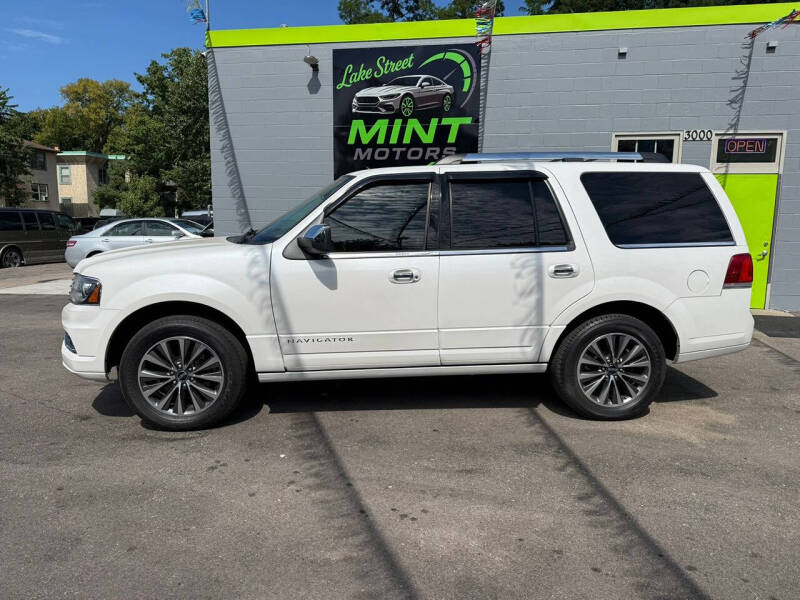 2016 Lincoln Navigator Select