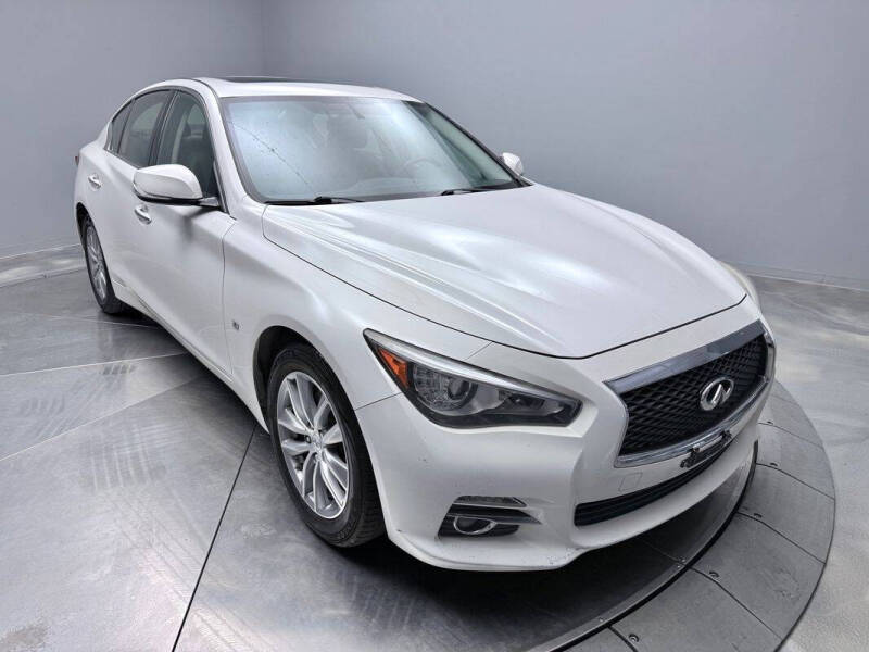 2015 Infiniti Q50
