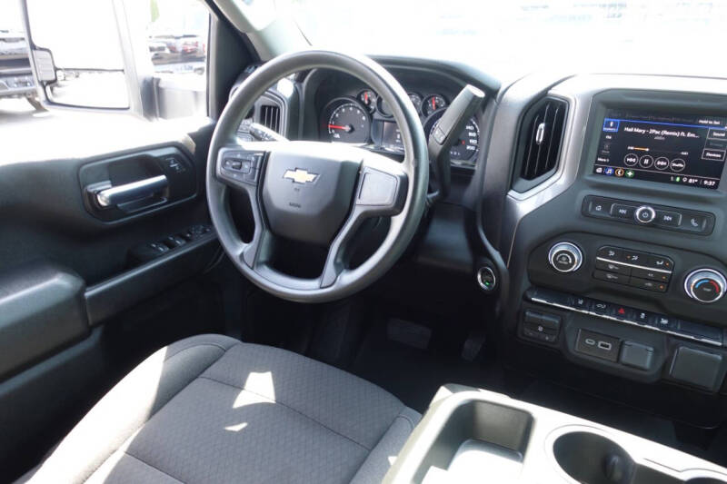 2025 Chevrolet Silverado 2500HD Custom