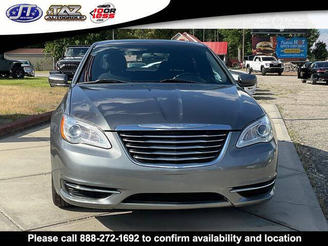2012 Chrysler 200 Touring
