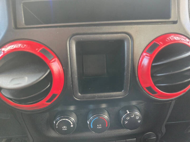 2011 Jeep Wrangler Unlimited Sport