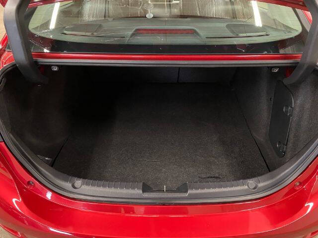 2018 Mazda MAZDA3 Touring