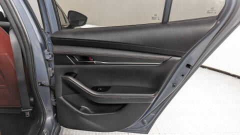 2023 Mazda Mazda3 Sedan 2.5 S Carbon Edition