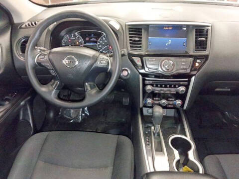 2019 Nissan Pathfinder S