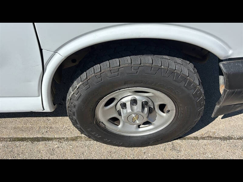 2022 Chevrolet Express 2500