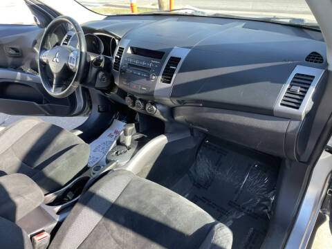 2007 Mitsubishi Outlander LS