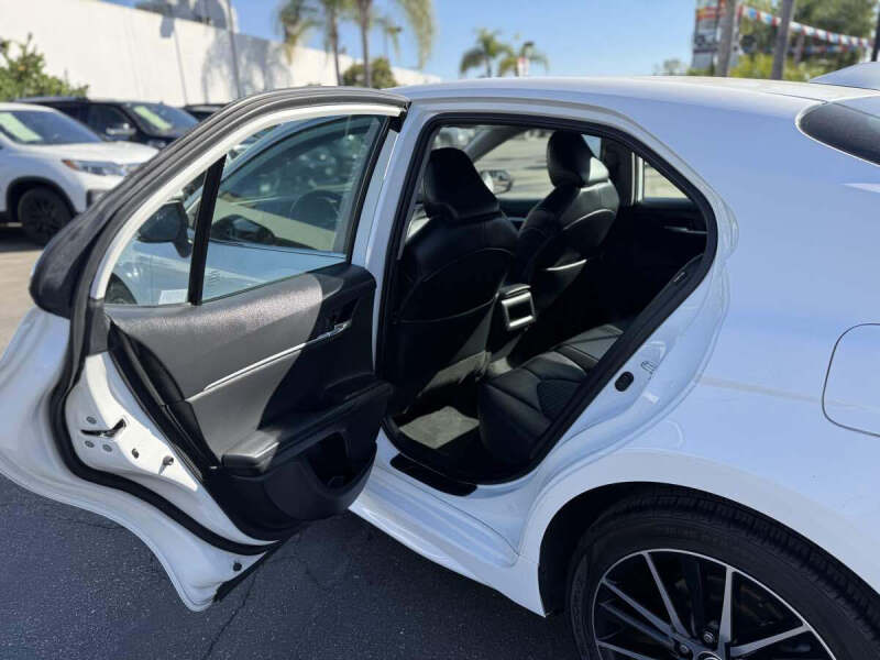 2022 Toyota Camry SE