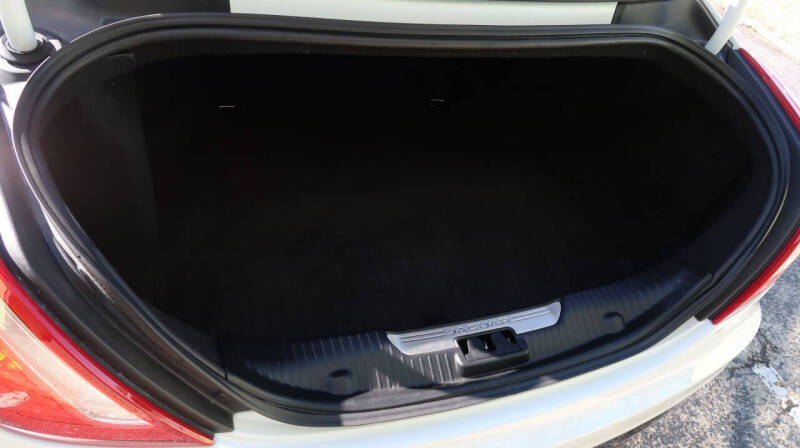 2019 Jaguar XJ R-Sport