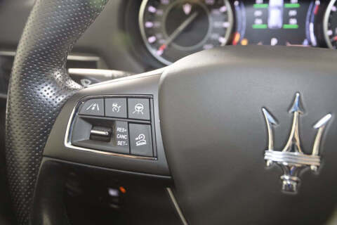 2022 Maserati Levante Modena