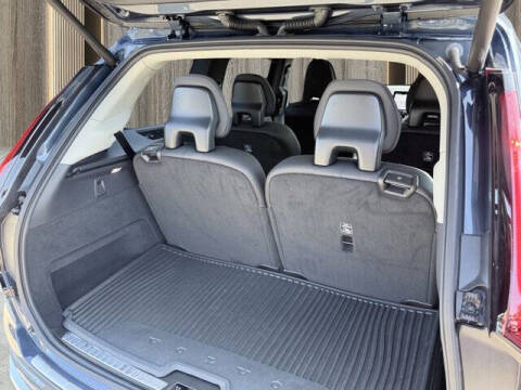 2025 Volvo XC90 T8 Ultra Bright Theme 6P