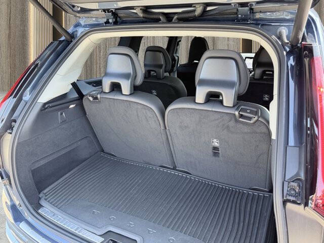 2025 Volvo XC90 T8 Ultra Bright Theme 6P